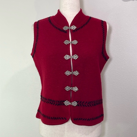 Vintage Tally-Ho 100% Wool Vest Red  Black Detailing Silver Clasps Size Large - Picture 1 of 13